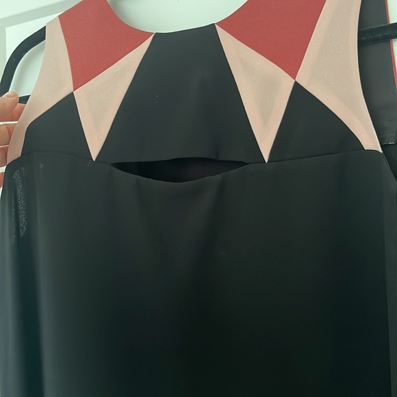 BCBG top with cut out - Picture 2 of 2